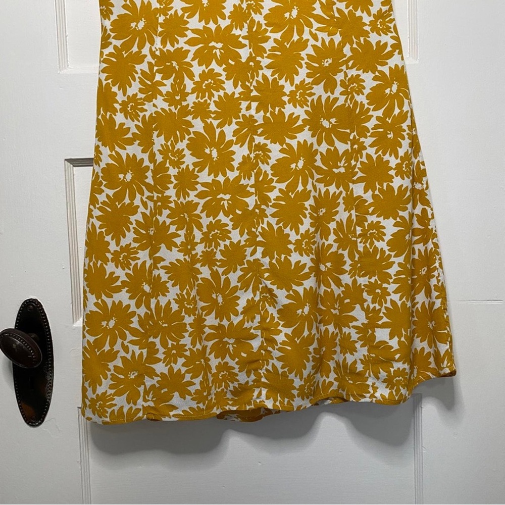 Floral Yellow Dress - Picture 5 of 10